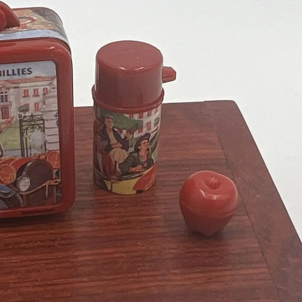 Vintage 1998 The Beverly Hillbillies Mini Lunchbox & Thermos & Apple Keychain - Picture 3 of 12
